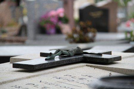 monument funéraires